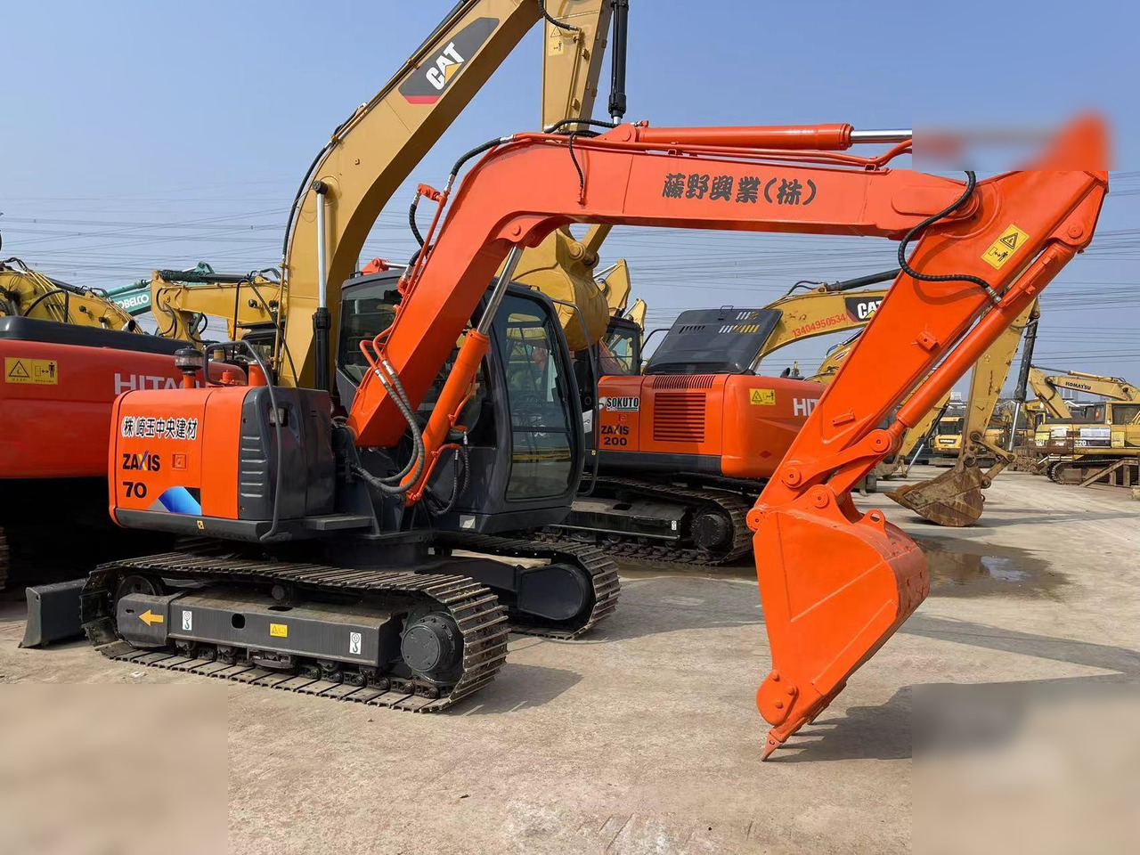 HITACHI ZX70 - Ekskavator perayap: gambar 4 HITACHI ZX70 - Ekskavator perayap: gambar 4