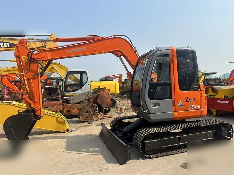 HITACHI ZX75US - Ekskavator perayap: gambar 1 HITACHI ZX75US - Ekskavator perayap: gambar 1
