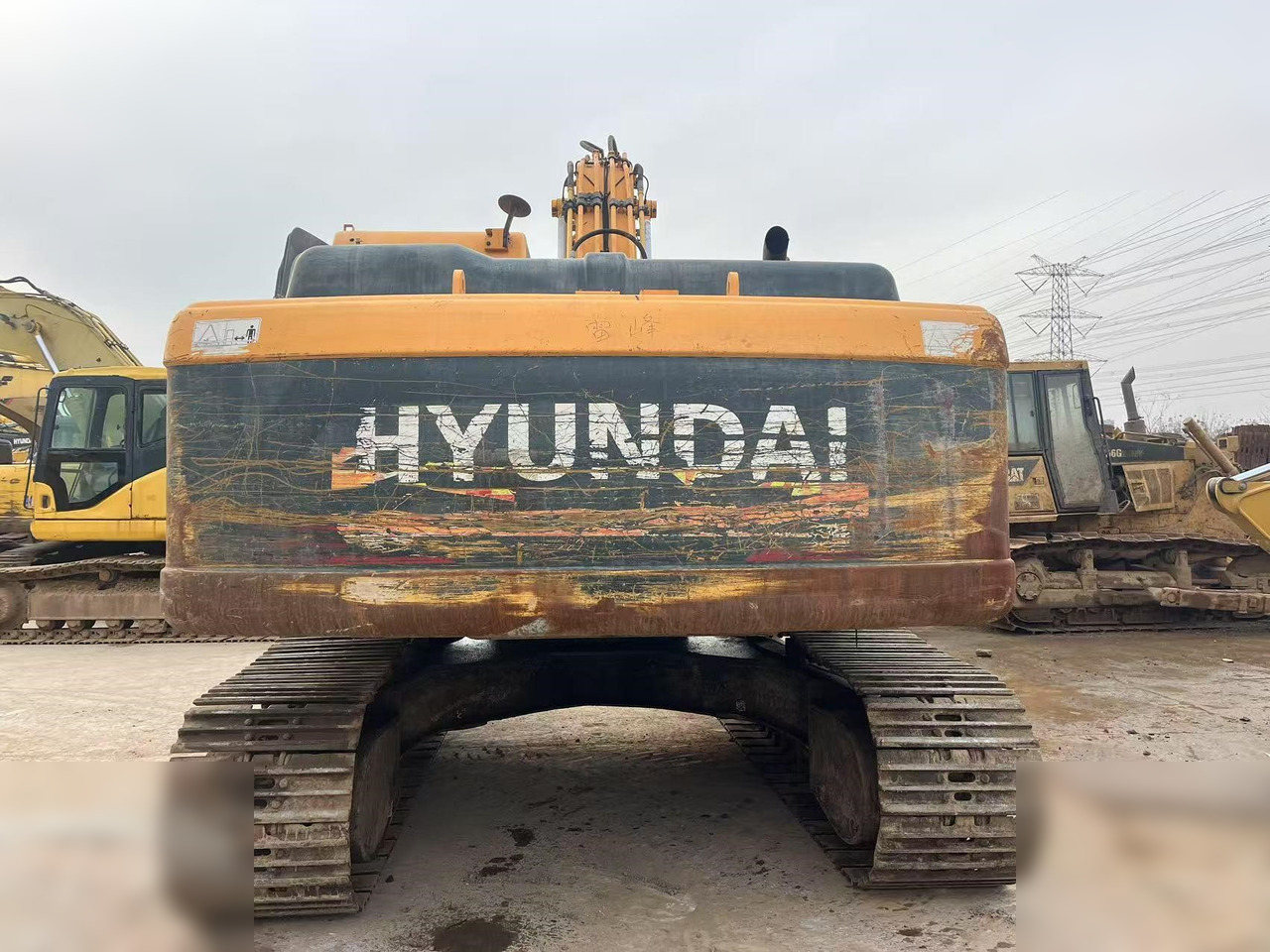 HYUNDAI ROBEX 220 LC-9S - Ekskavator perayap: gambar 3 HYUNDAI ROBEX 220 LC-9S - Ekskavator perayap: gambar 3