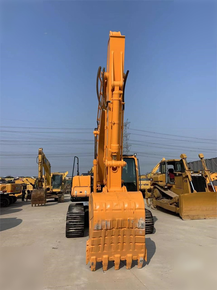 HYUNDAI ROBEX 220 LC-9S - Ekskavator perayap: gambar 2 HYUNDAI ROBEX 220 LC-9S - Ekskavator perayap: gambar 2