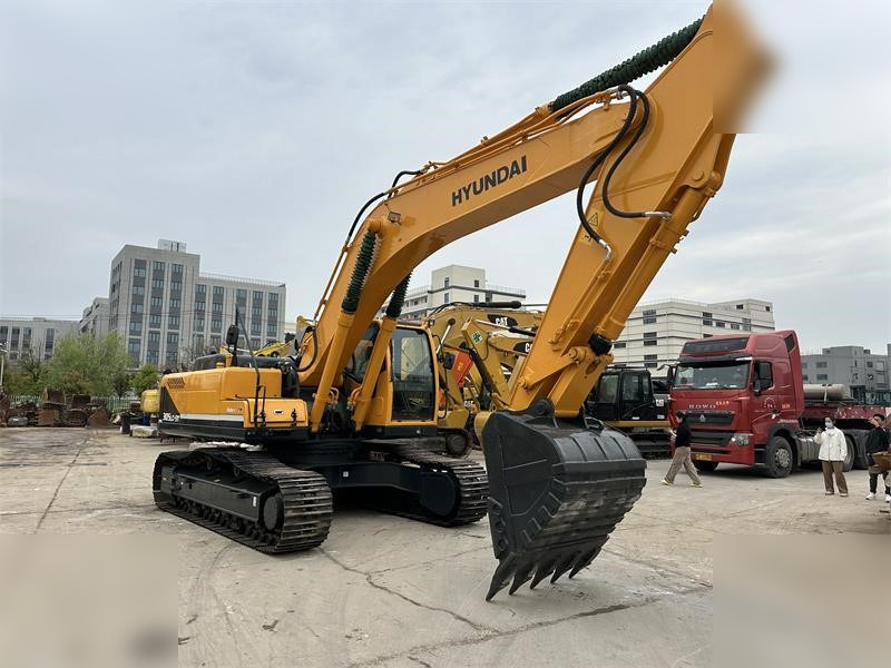 HYUNDAI ROBEX 305 LC-9T - Ekskavator perayap: gambar 3 HYUNDAI ROBEX 305 LC-9T - Ekskavator perayap: gambar 3