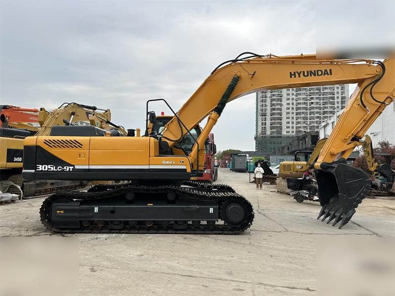 HYUNDAI ROBEX 305 LC-9T - Ekskavator perayap: gambar 2 HYUNDAI ROBEX 305 LC-9T - Ekskavator perayap: gambar 2