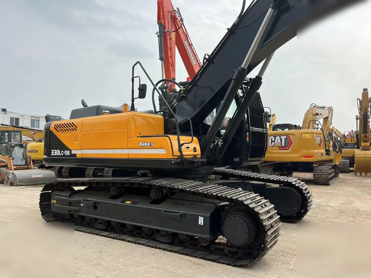 HYUNDAI ROBEX 330 LC-9S - Ekskavator perayap: gambar 5 HYUNDAI ROBEX 330 LC-9S - Ekskavator perayap: gambar 5