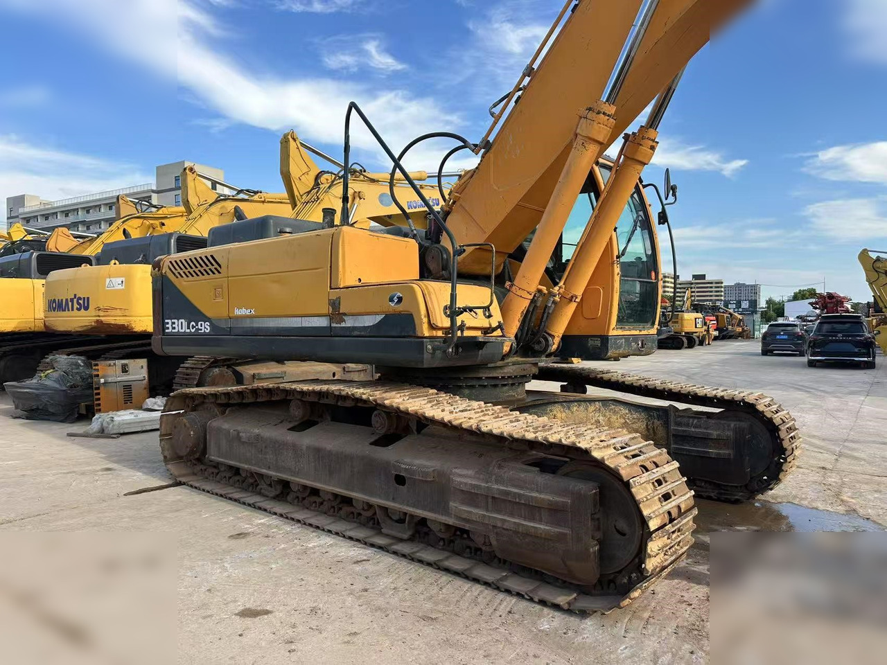 HYUNDAI ROBEX 330 LC-9S - Ekskavator perayap: gambar 4 HYUNDAI ROBEX 330 LC-9S - Ekskavator perayap: gambar 4