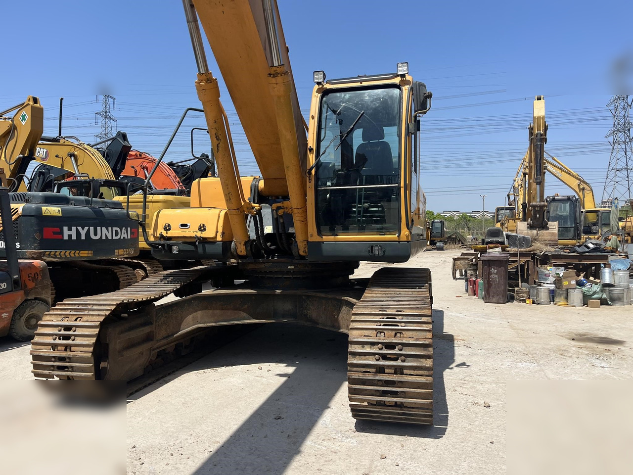 HYUNDAI ROBEX 330 LC-9S - Ekskavator perayap: gambar 4 HYUNDAI ROBEX 330 LC-9S - Ekskavator perayap: gambar 4