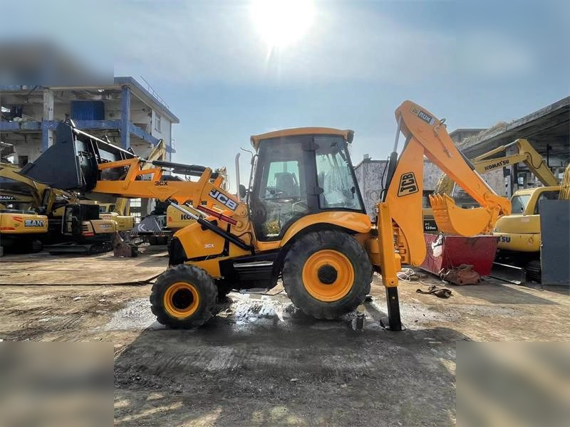 JCB 3CX - Backhoe loader: gambar 1 JCB 3CX - Backhoe loader: gambar 1