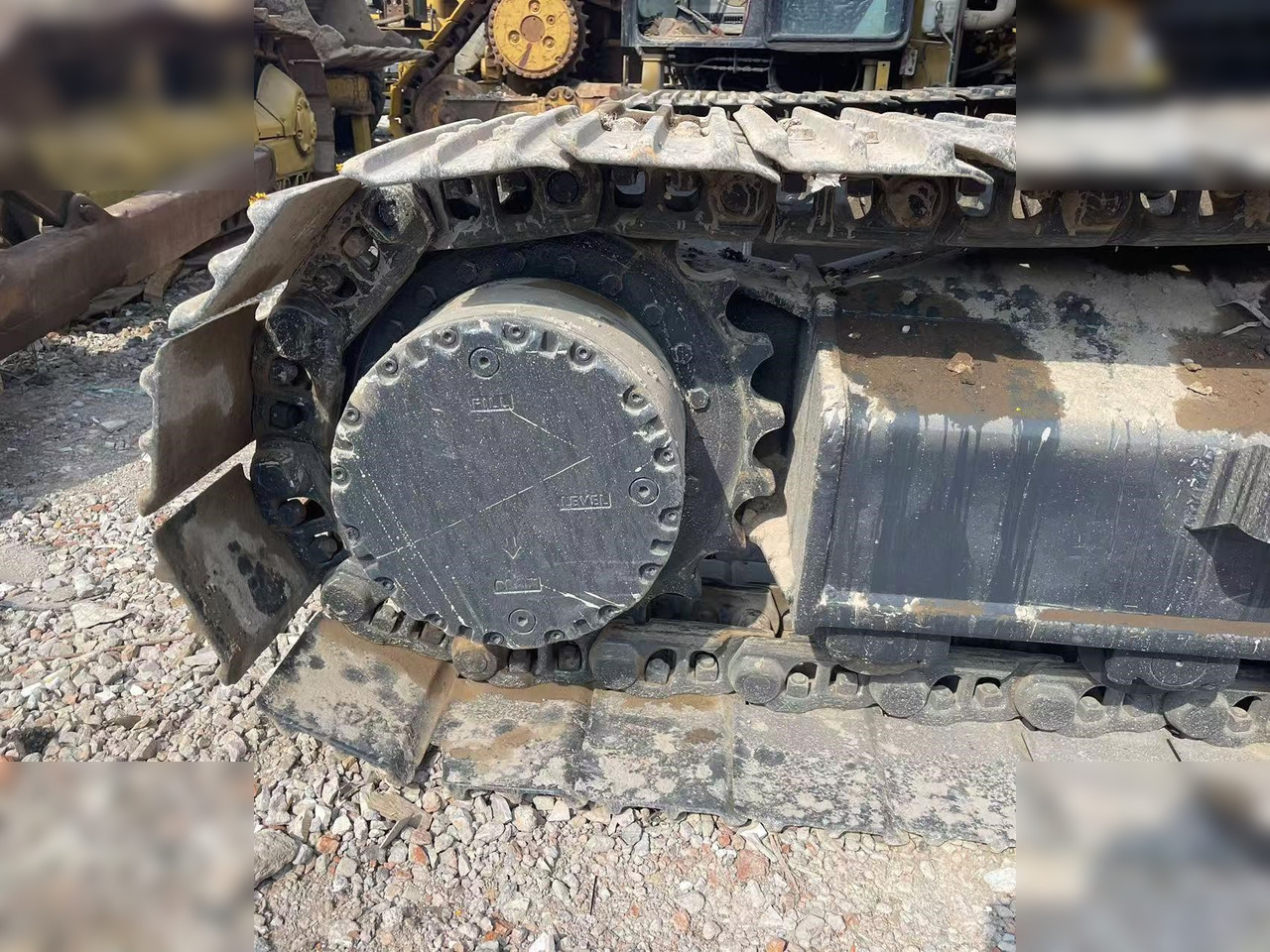 JCB JS220 LC - Ekskavator perayap: gambar 5 JCB JS220 LC - Ekskavator perayap: gambar 5