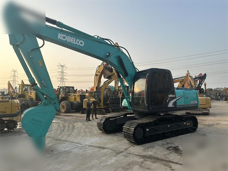KOBELCO SK200-6E - Ekskavator perayap: gambar 2 KOBELCO SK200-6E - Ekskavator perayap: gambar 2