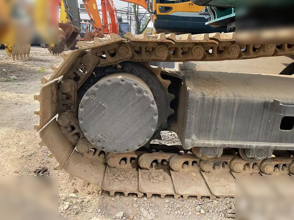 KOBELCO SK200-8 - Ekskavator perayap: gambar 3 KOBELCO SK200-8 - Ekskavator perayap: gambar 3