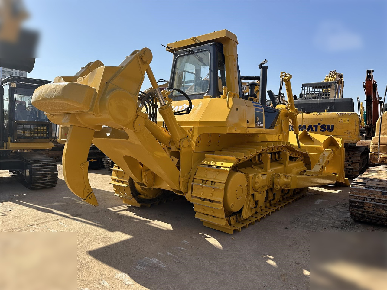 KOMATSU D155A-5 - Bulldozer: gambar 1 KOMATSU D155A-5 - Bulldozer: gambar 1