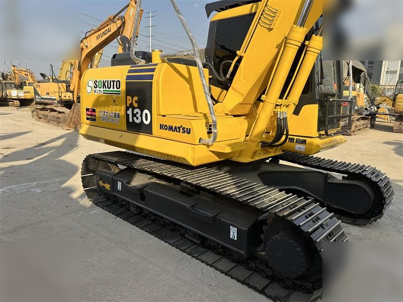 KOMATSU PC130-7 - Ekskavator perayap: gambar 5 KOMATSU PC130-7 - Ekskavator perayap: gambar 5