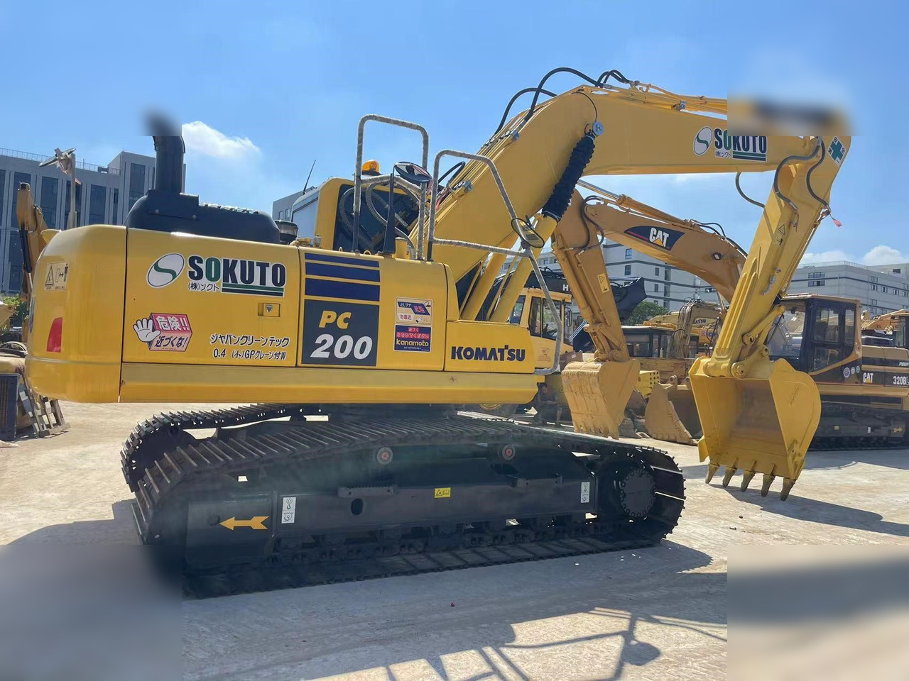 KOMATSU PC200-8 - Ekskavator perayap: gambar 3 KOMATSU PC200-8 - Ekskavator perayap: gambar 3