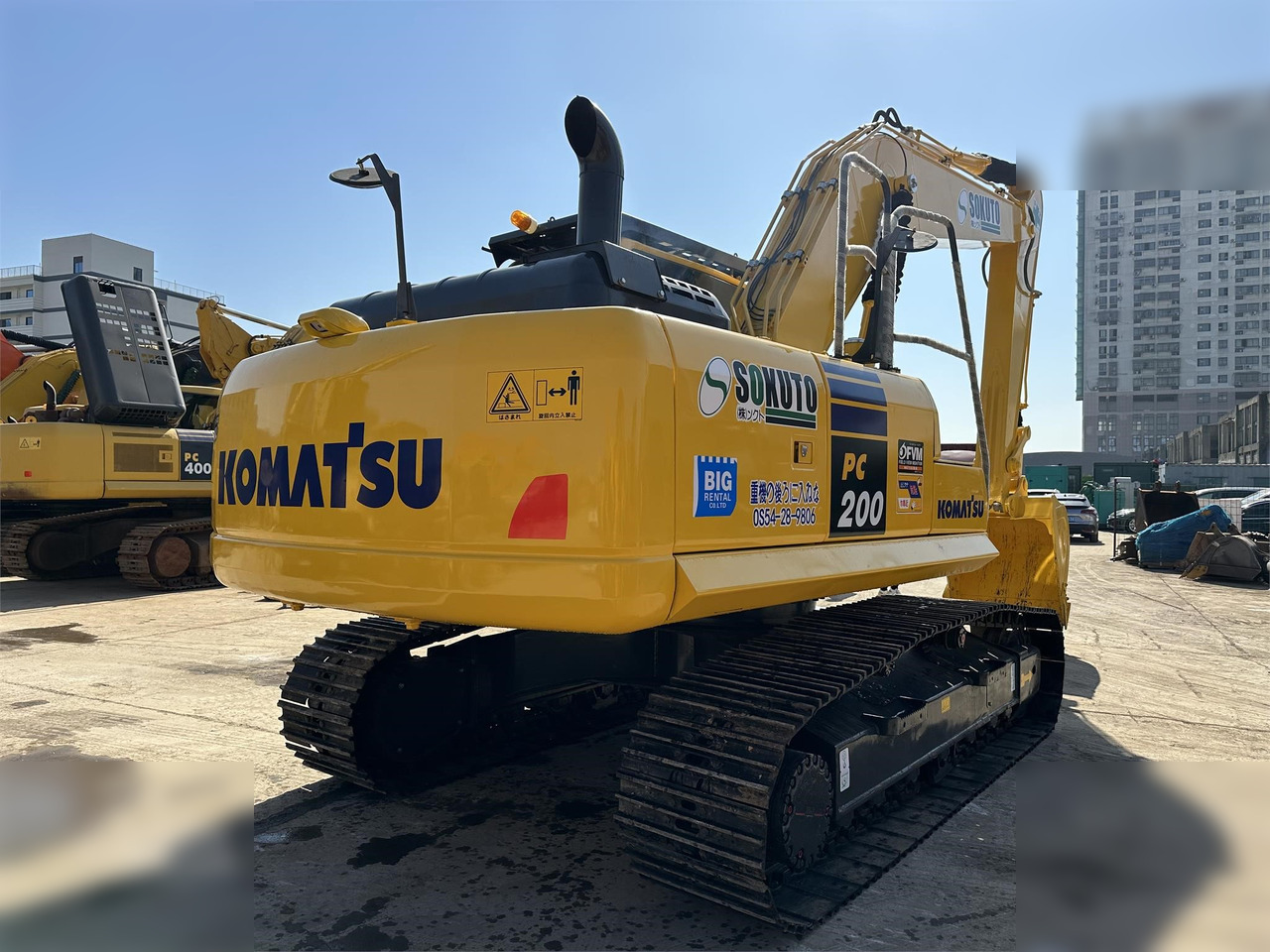 KOMATSU PC200-8 - Ekskavator perayap: gambar 4 KOMATSU PC200-8 - Ekskavator perayap: gambar 4