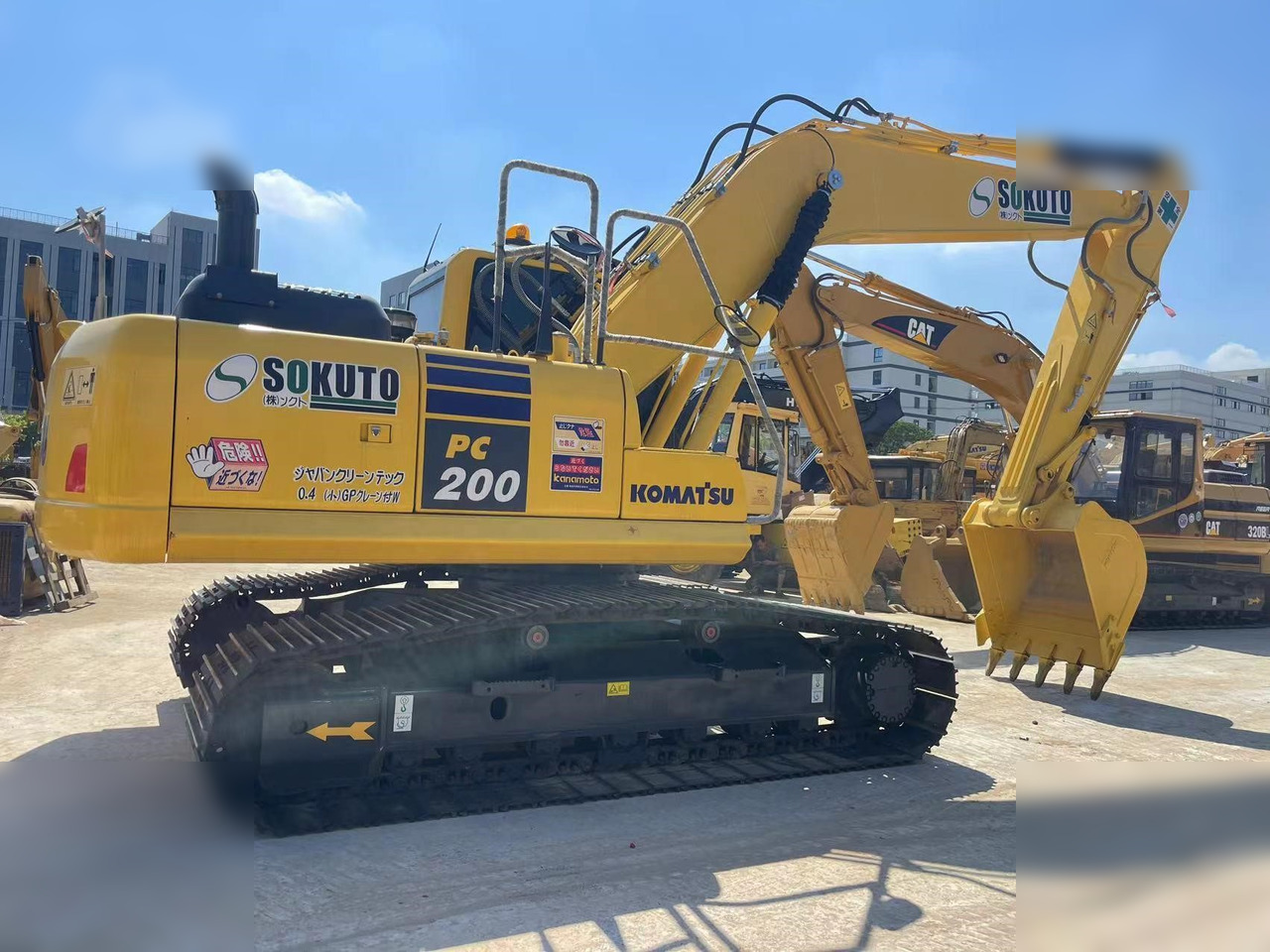 KOMATSU PC200-8N1 - Ekskavator perayap: gambar 4 KOMATSU PC200-8N1 - Ekskavator perayap: gambar 4