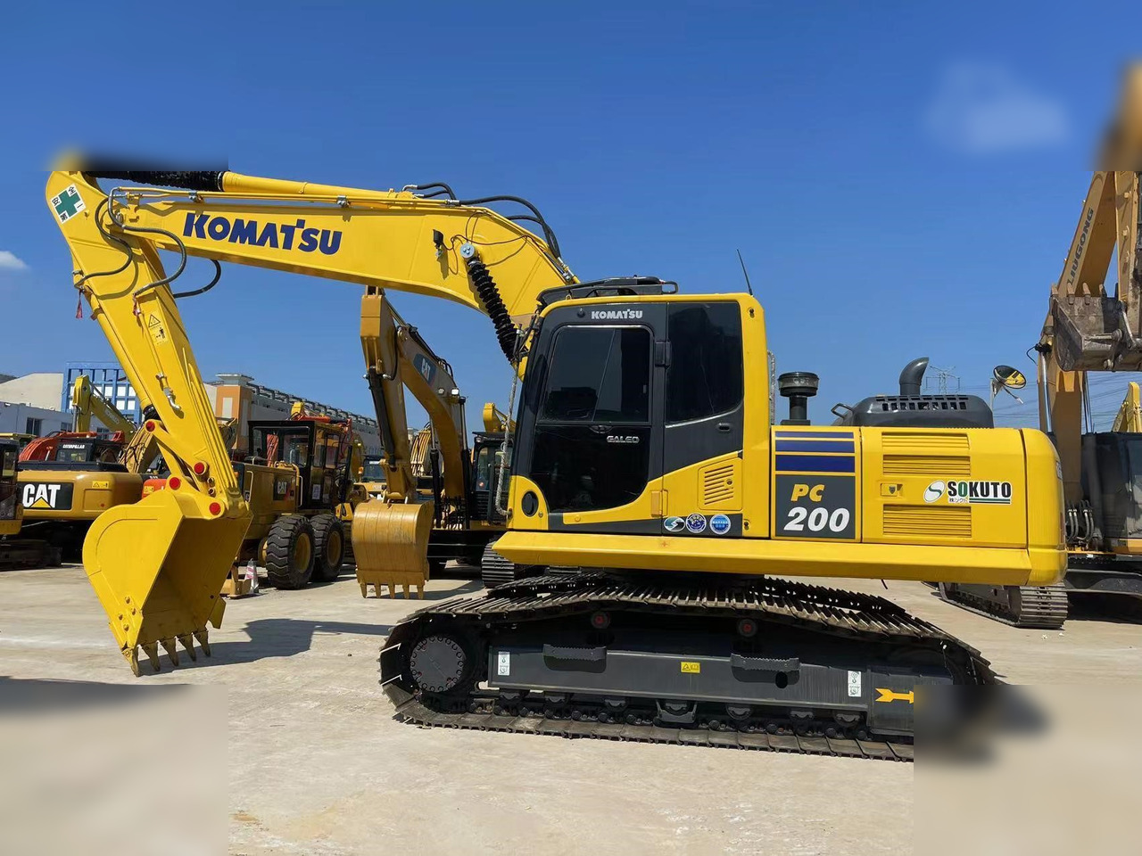 KOMATSU PC200-8N1 - Ekskavator perayap: gambar 1 KOMATSU PC200-8N1 - Ekskavator perayap: gambar 1
