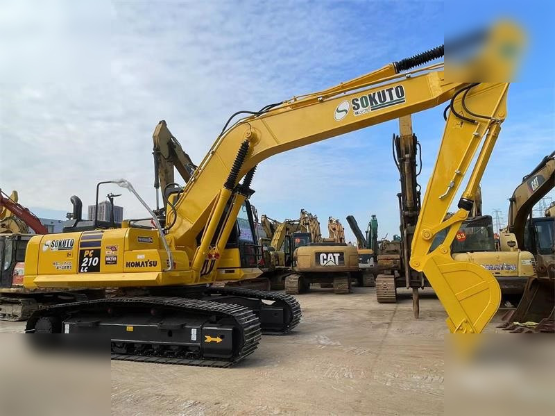 KOMATSU PC210 LC-8 - Ekskavator perayap: gambar 3 KOMATSU PC210 LC-8 - Ekskavator perayap: gambar 3