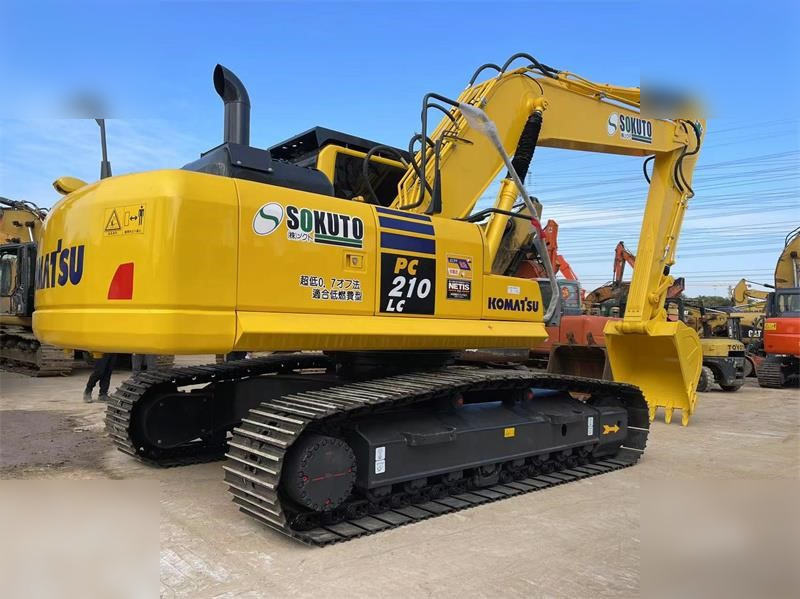 KOMATSU PC210 LC-8 - Ekskavator perayap: gambar 2 KOMATSU PC210 LC-8 - Ekskavator perayap: gambar 2