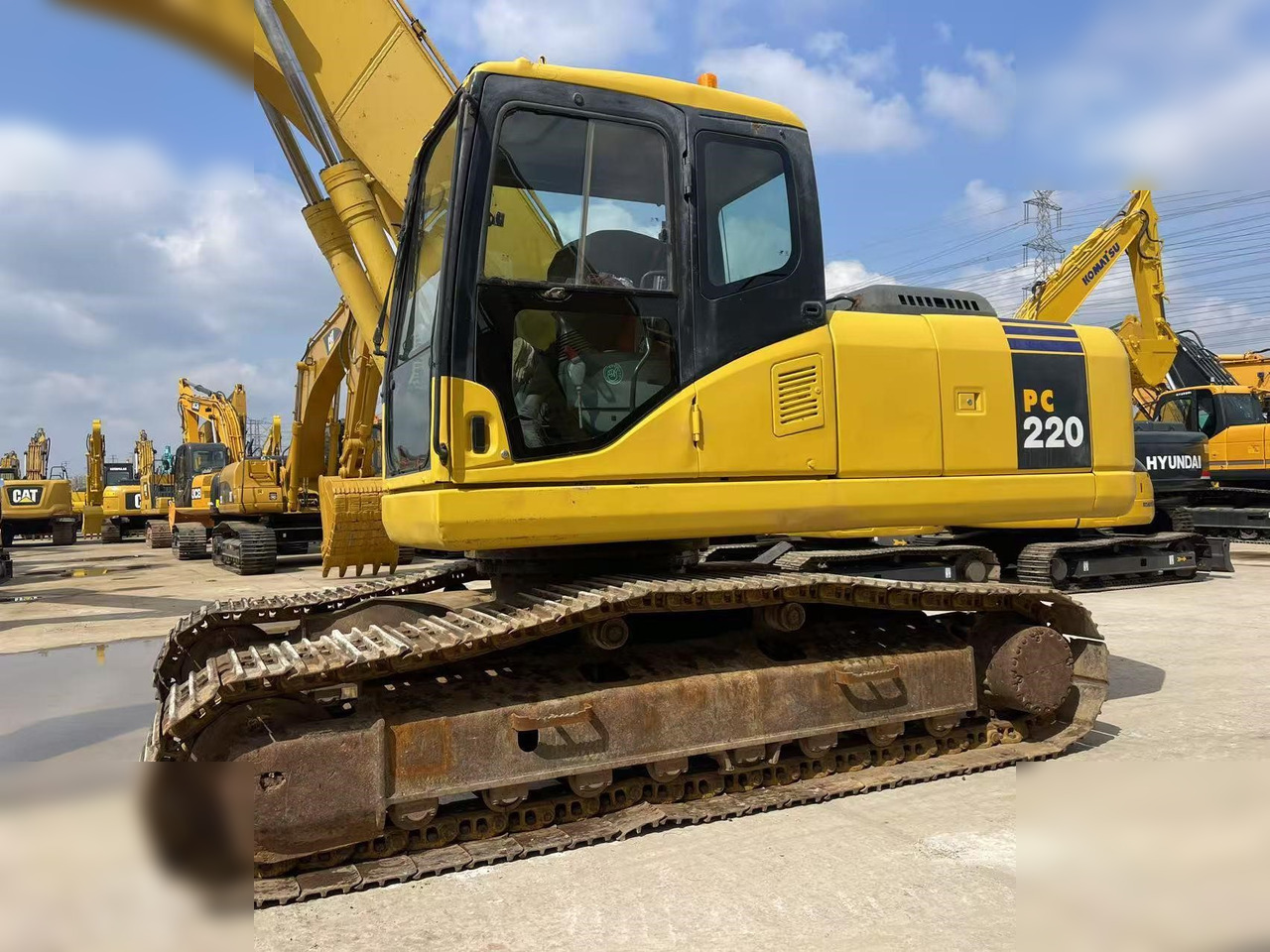 KOMATSU PC220-7 - Ekskavator perayap: gambar 5 KOMATSU PC220-7 - Ekskavator perayap: gambar 5