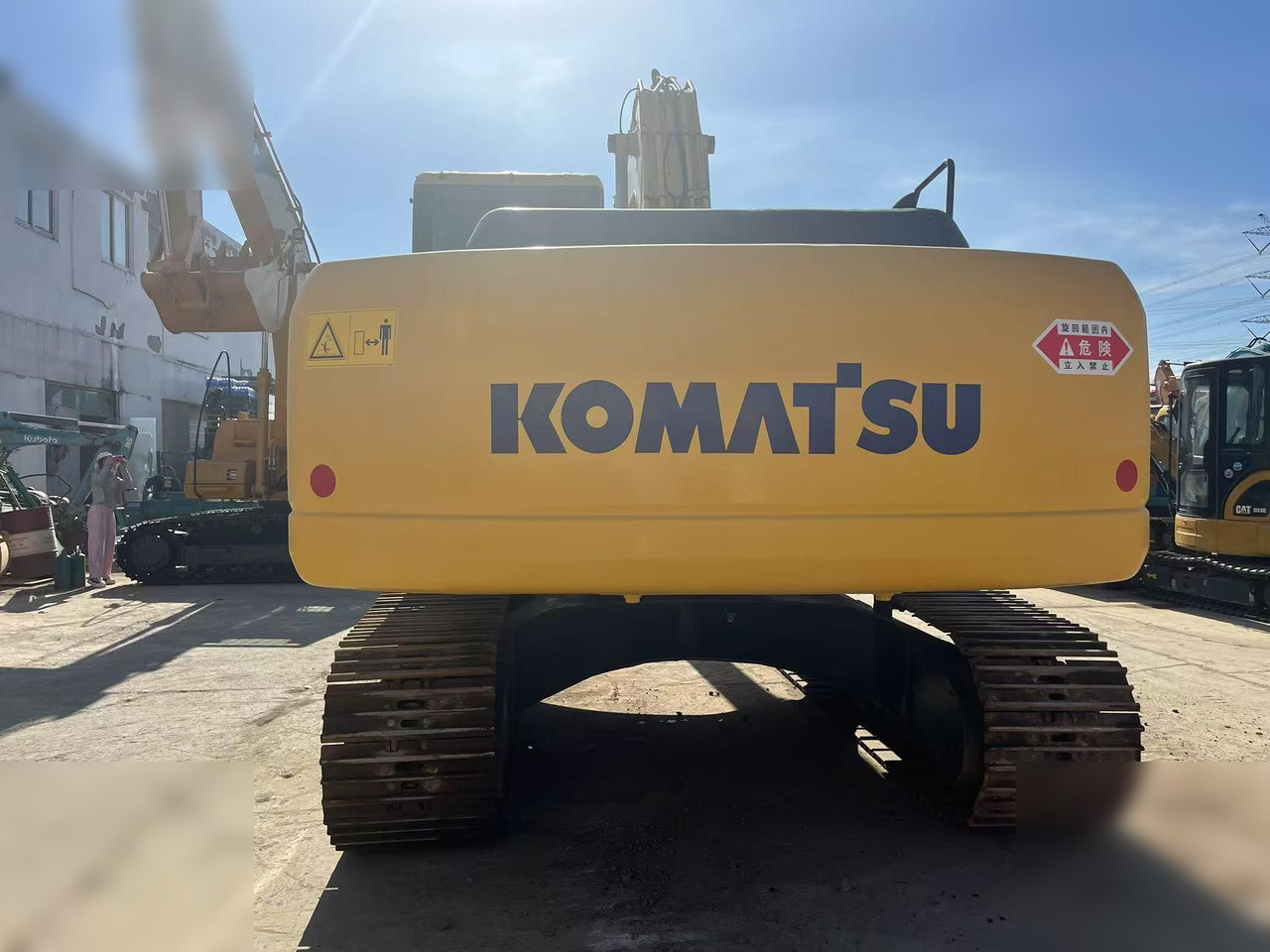 KOMATSU PC220-7 - Ekskavator perayap: gambar 5 KOMATSU PC220-7 - Ekskavator perayap: gambar 5