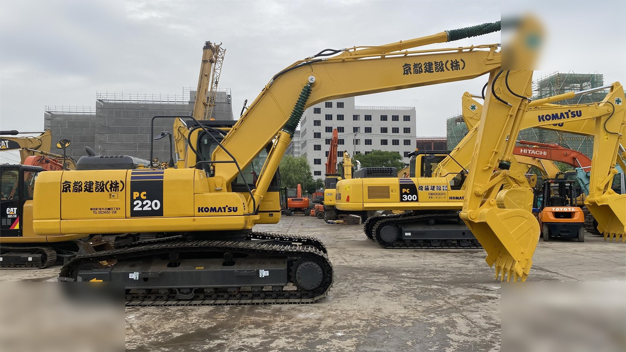 KOMATSU PC220-8 - Ekskavator perayap: gambar 2 KOMATSU PC220-8 - Ekskavator perayap: gambar 2