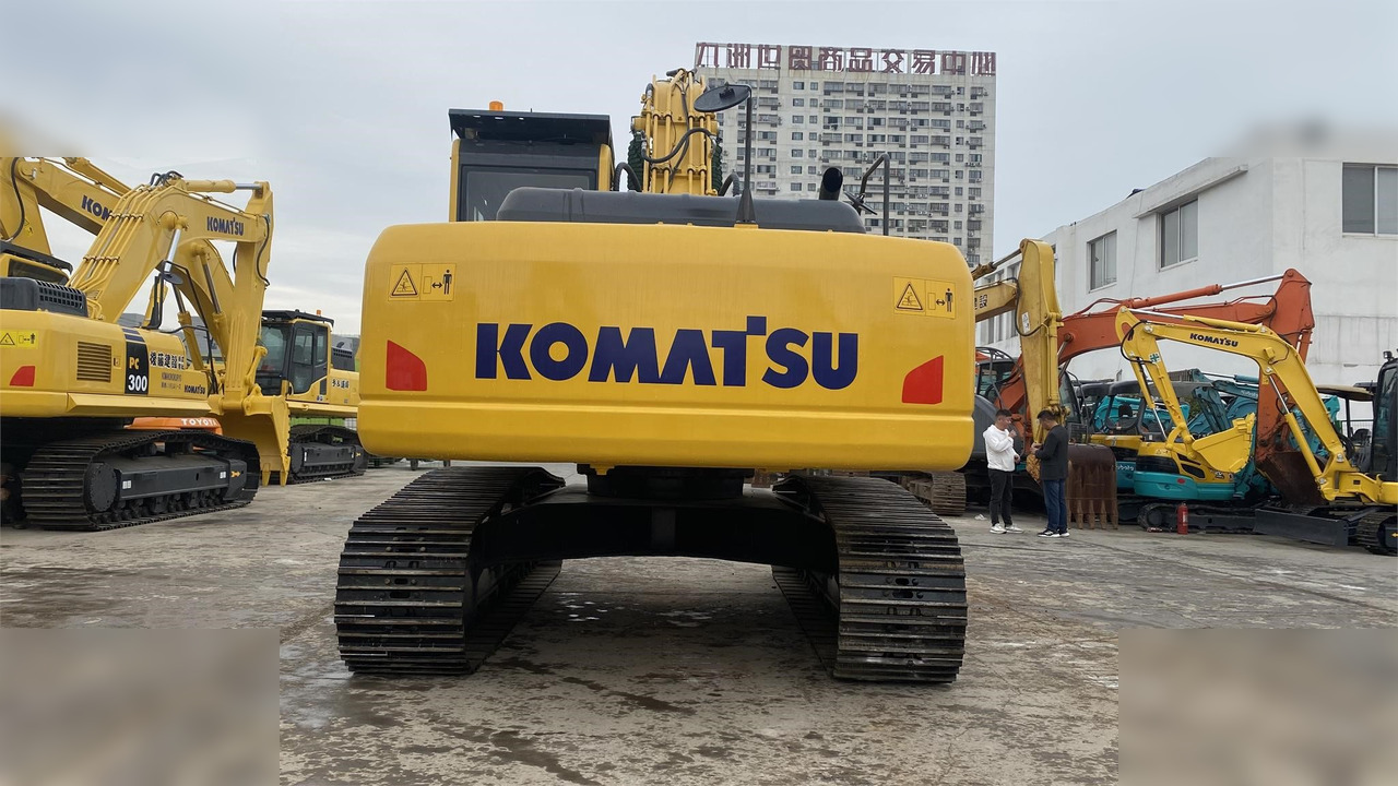 KOMATSU PC220-8 - Ekskavator perayap: gambar 5 KOMATSU PC220-8 - Ekskavator perayap: gambar 5