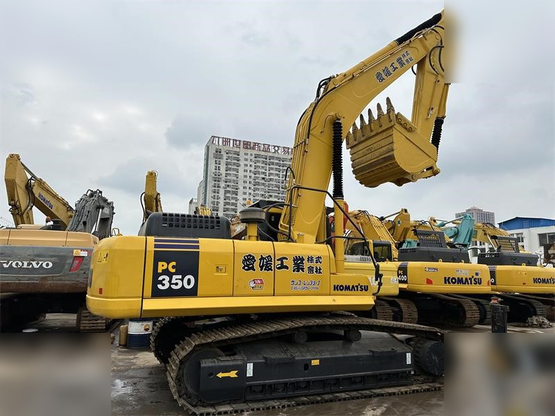 KOMATSU PC350-7 - Ekskavator perayap: gambar 1 KOMATSU PC350-7 - Ekskavator perayap: gambar 1