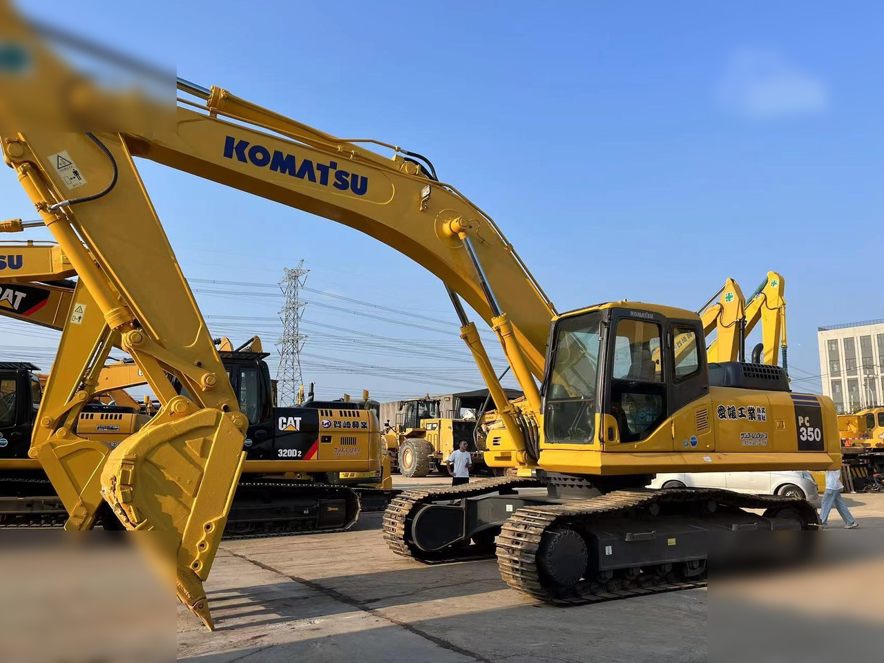 KOMATSU PC350-7 - Ekskavator perayap: gambar 5 KOMATSU PC350-7 - Ekskavator perayap: gambar 5