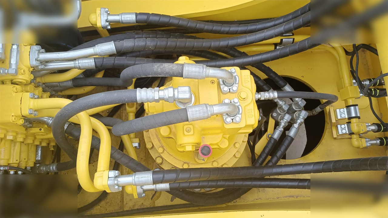 KOMATSU PC360-7 - Ekskavator perayap: gambar 3 KOMATSU PC360-7 - Ekskavator perayap: gambar 3