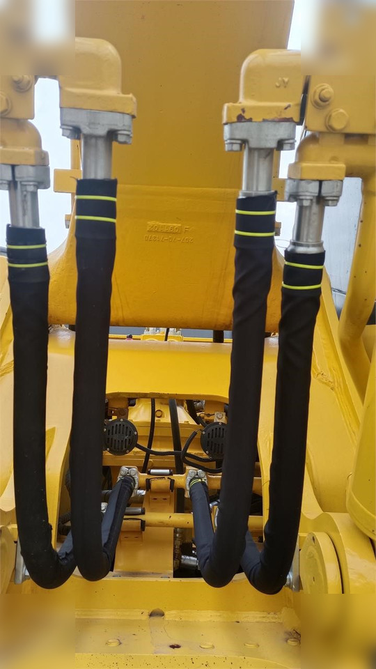 KOMATSU PC360-7 - Ekskavator perayap: gambar 5 KOMATSU PC360-7 - Ekskavator perayap: gambar 5