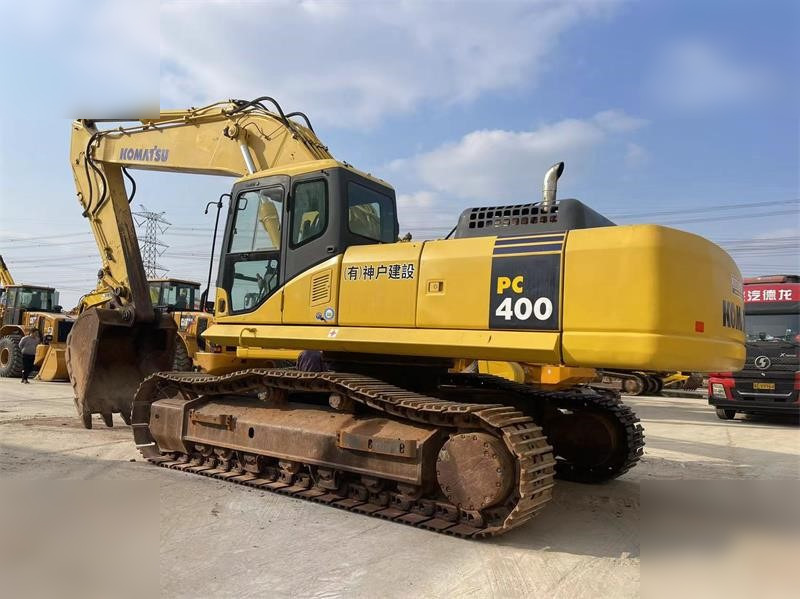 KOMATSU PC400-7 - Ekskavator perayap: gambar 1 KOMATSU PC400-7 - Ekskavator perayap: gambar 1