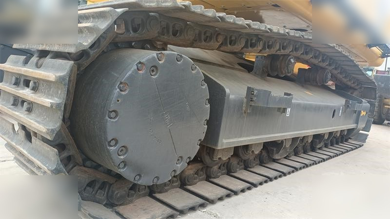 KOMATSU PC400-7 - Ekskavator perayap: gambar 4 KOMATSU PC400-7 - Ekskavator perayap: gambar 4