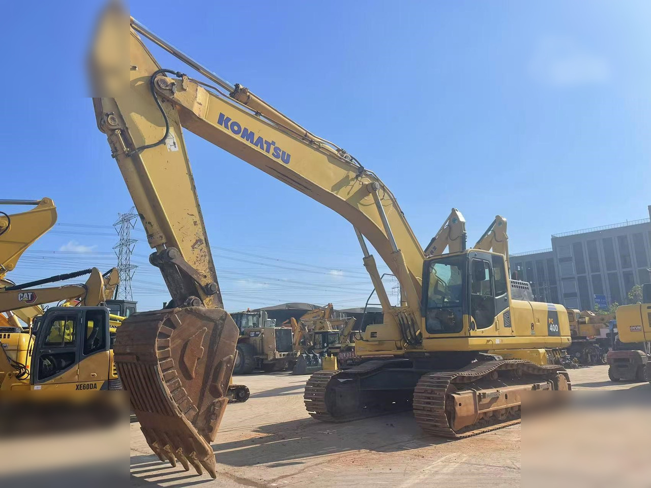 KOMATSU PC400-8 - Ekskavator perayap: gambar 3 KOMATSU PC400-8 - Ekskavator perayap: gambar 3
