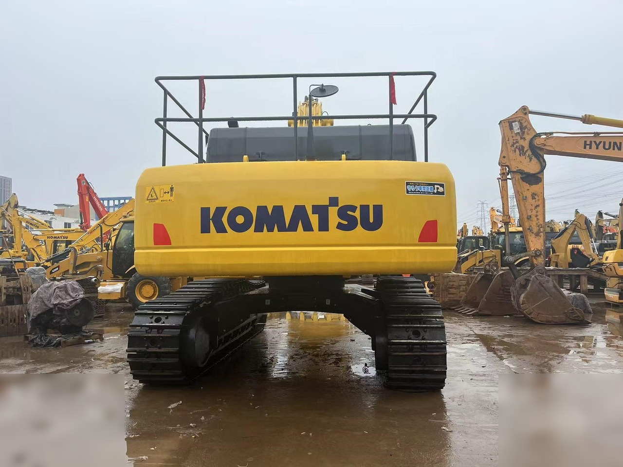 KOMATSU PC450 LC-8 - Ekskavator perayap: gambar 3 KOMATSU PC450 LC-8 - Ekskavator perayap: gambar 3