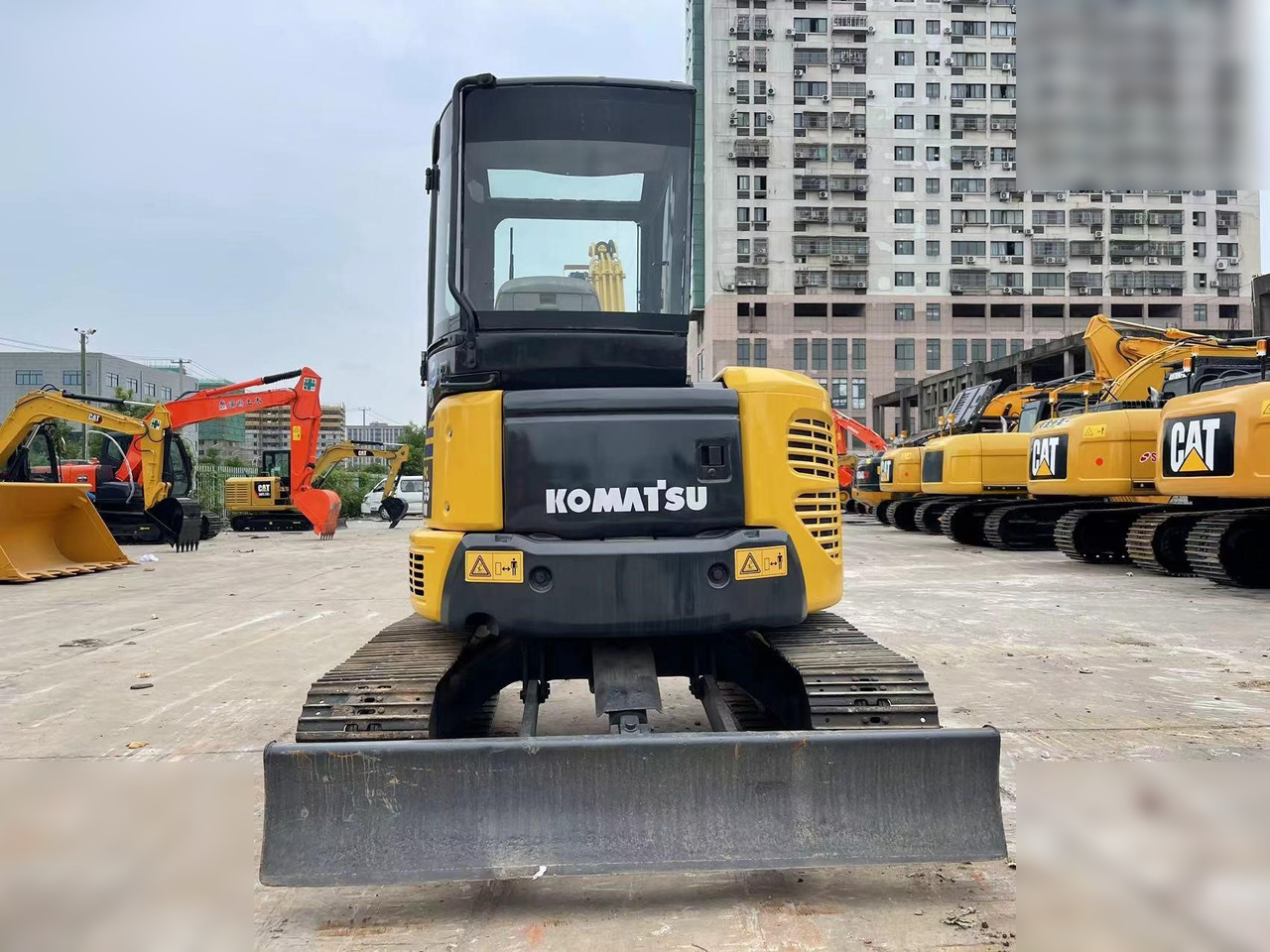 KOMATSU PC55MR-2 - Ekskavator mini: gambar 4 KOMATSU PC55MR-2 - Ekskavator mini: gambar 4
