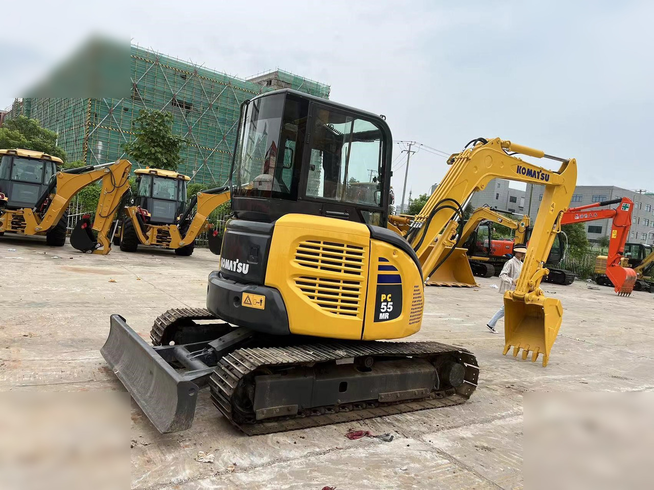 KOMATSU PC55MR-2 - Ekskavator mini: gambar 3 KOMATSU PC55MR-2 - Ekskavator mini: gambar 3