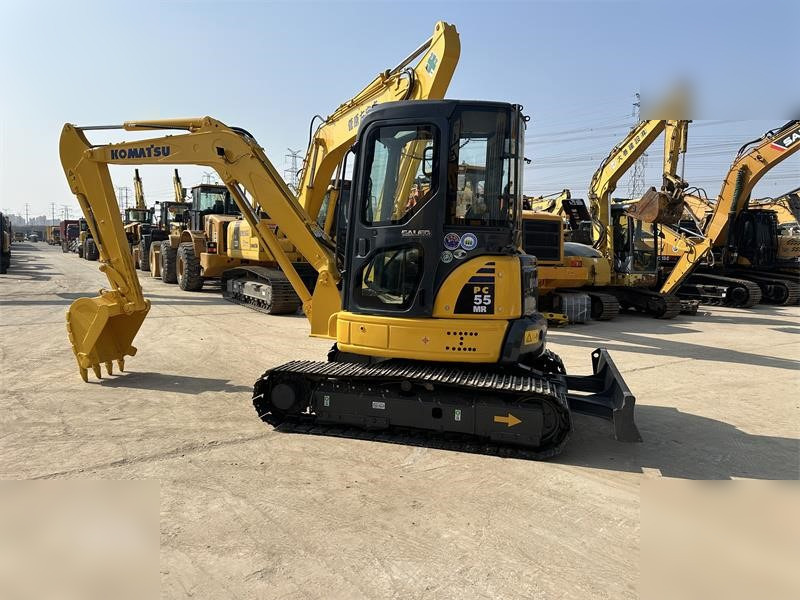 KOMATSU PC55MR-3 - Ekskavator mini: gambar 1 KOMATSU PC55MR-3 - Ekskavator mini: gambar 1