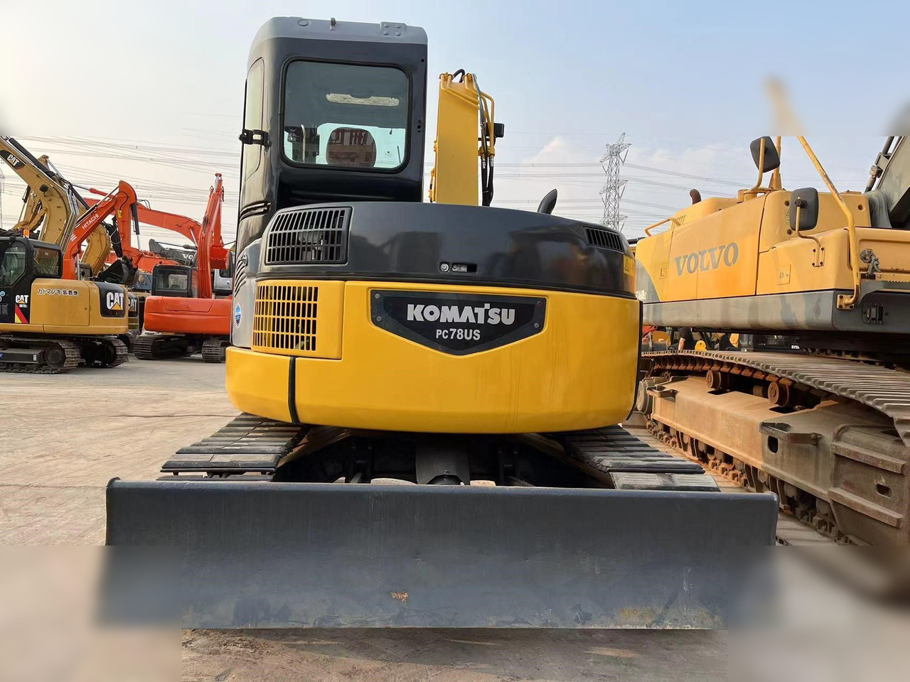 KOMATSU PC78US-6N0 - Ekskavator perayap: gambar 2 KOMATSU PC78US-6N0 - Ekskavator perayap: gambar 2