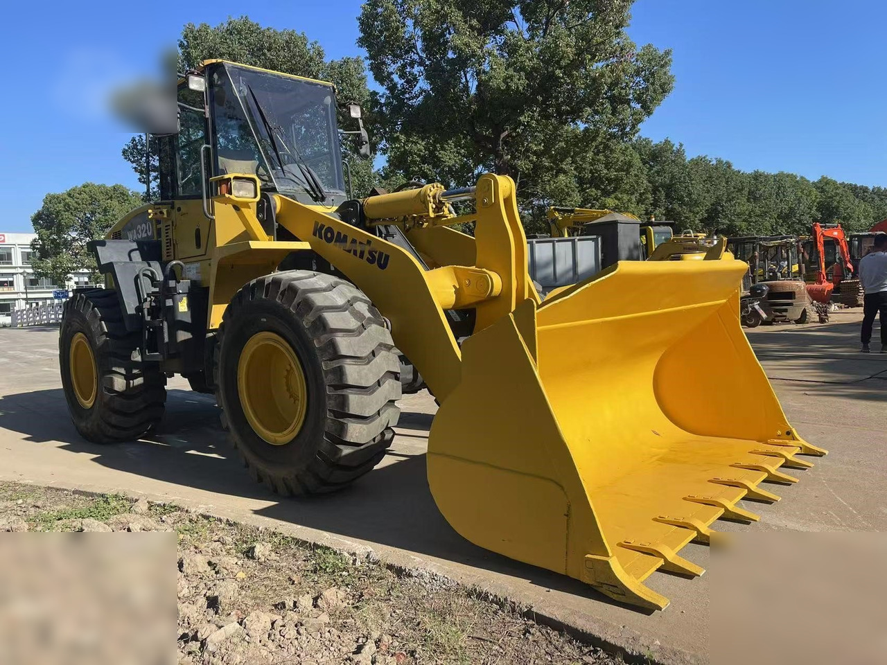 KOMATSU WA320-5 - Wheel loader: gambar 2 KOMATSU WA320-5 - Wheel loader: gambar 2