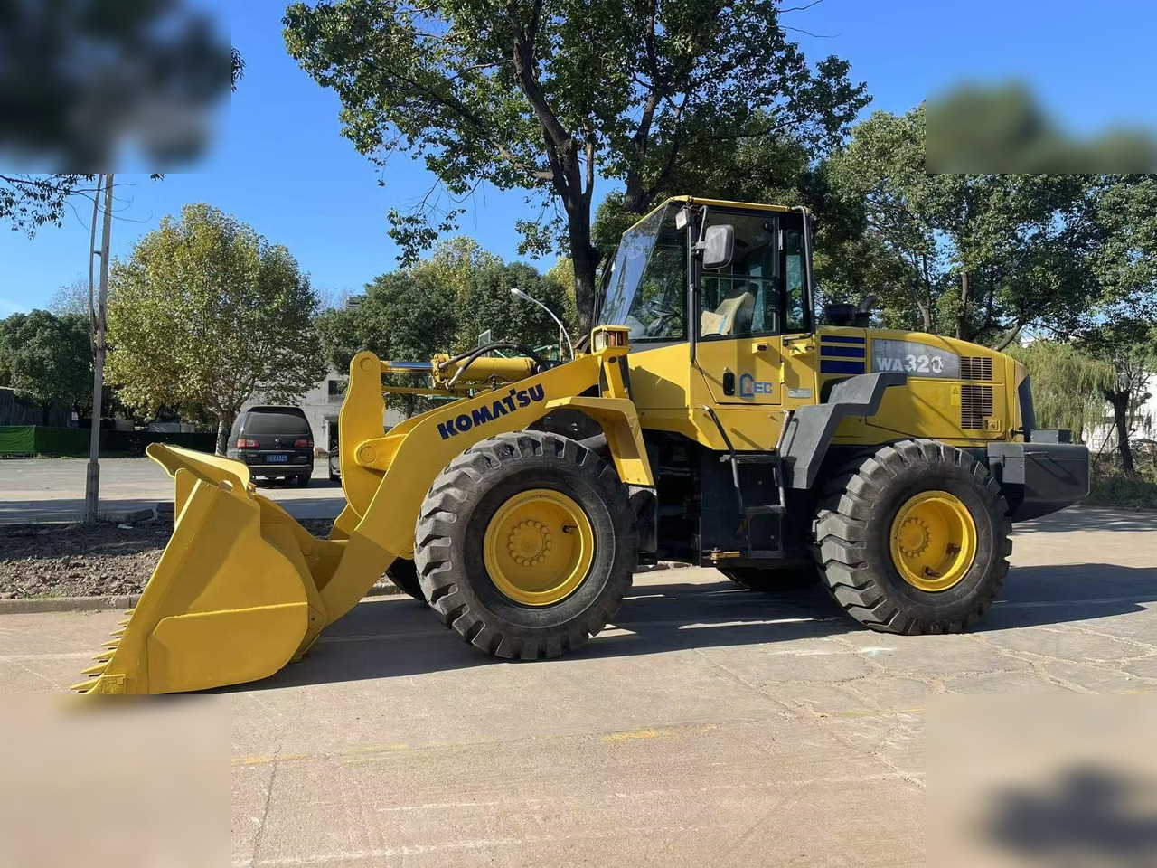 KOMATSU WA320-5 - Wheel loader: gambar 1 KOMATSU WA320-5 - Wheel loader: gambar 1