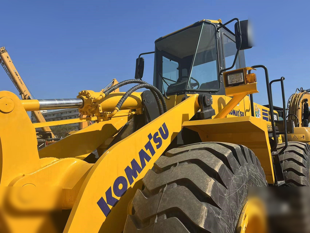 KOMATSU WA380-3 - Wheel loader: gambar 4 KOMATSU WA380-3 - Wheel loader: gambar 4