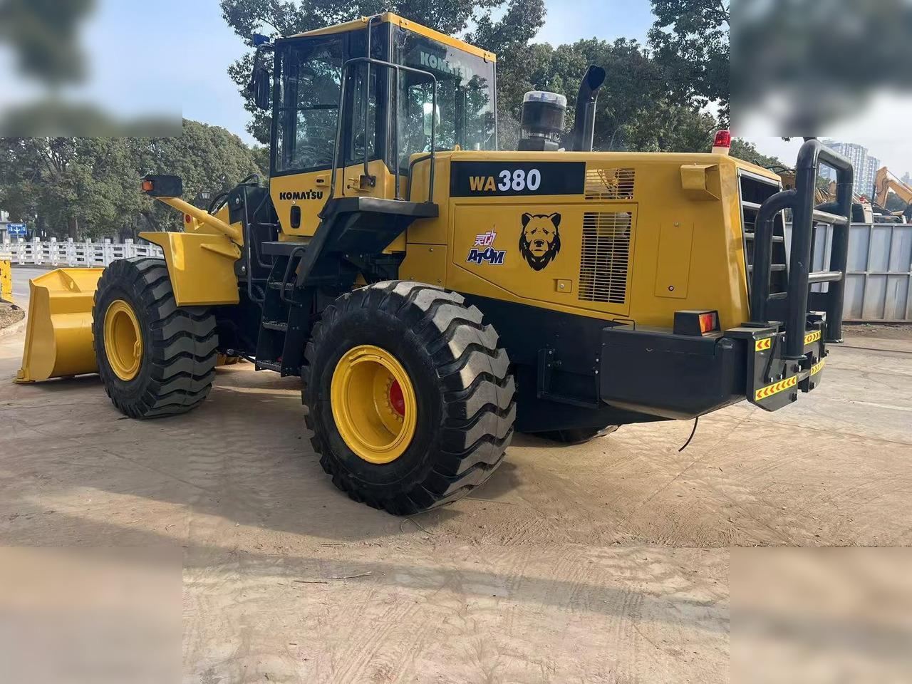 KOMATSU WA380-6 - Wheel loader: gambar 3 KOMATSU WA380-6 - Wheel loader: gambar 3