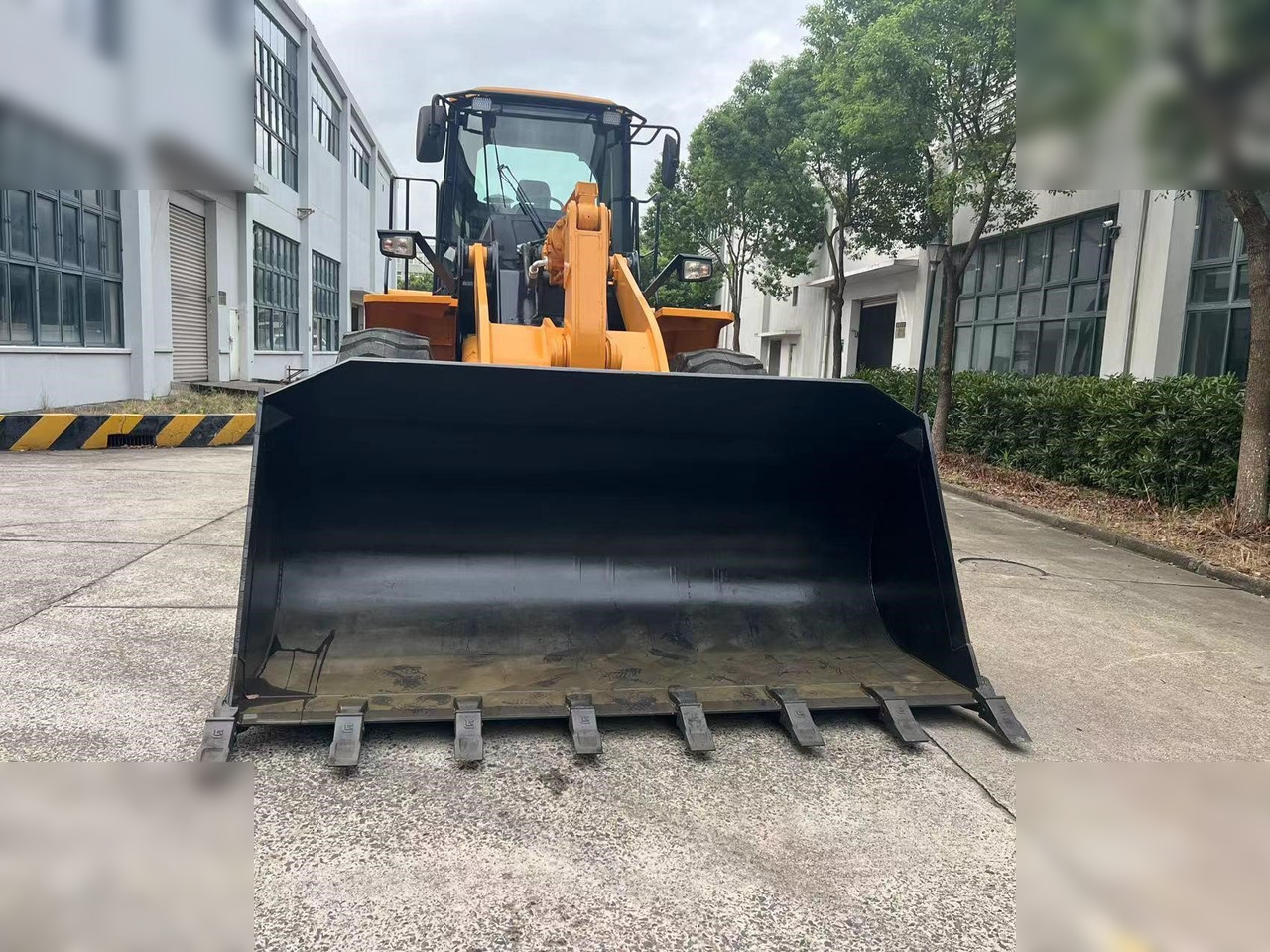 LIUGONG 856H - Wheel loader: gambar 2 LIUGONG 856H - Wheel loader: gambar 2