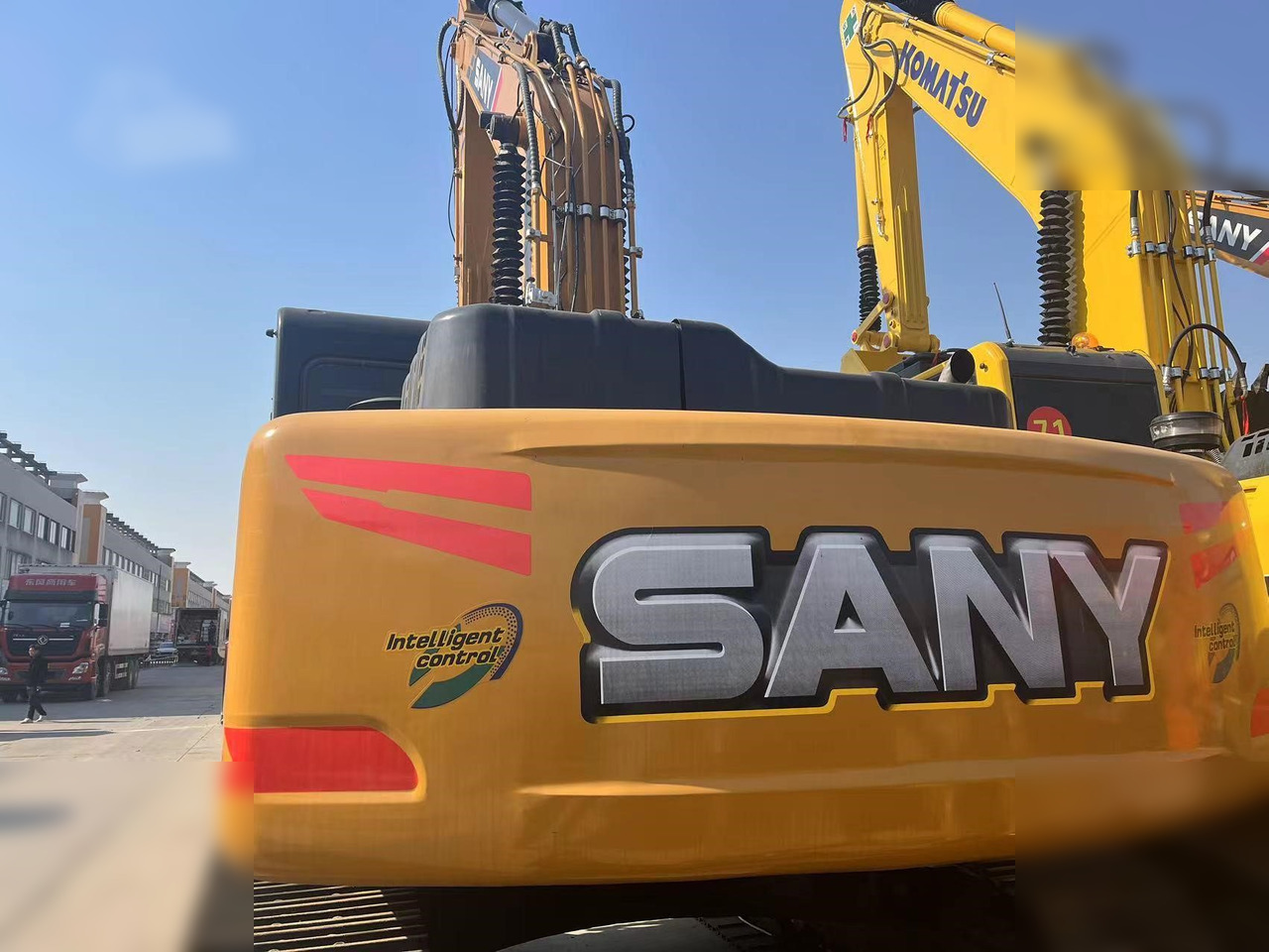 SANY SY215C - Ekskavator perayap: gambar 3 SANY SY215C - Ekskavator perayap: gambar 3