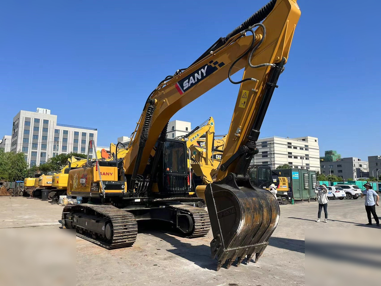 SANY SY215C - Ekskavator perayap: gambar 4 SANY SY215C - Ekskavator perayap: gambar 4
