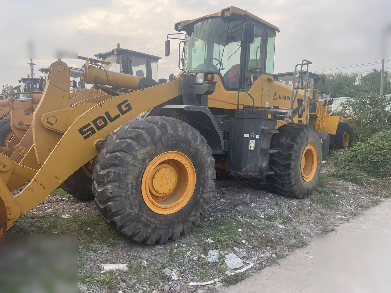 SDLG L955F - Wheel loader: gambar 2 SDLG L955F - Wheel loader: gambar 2