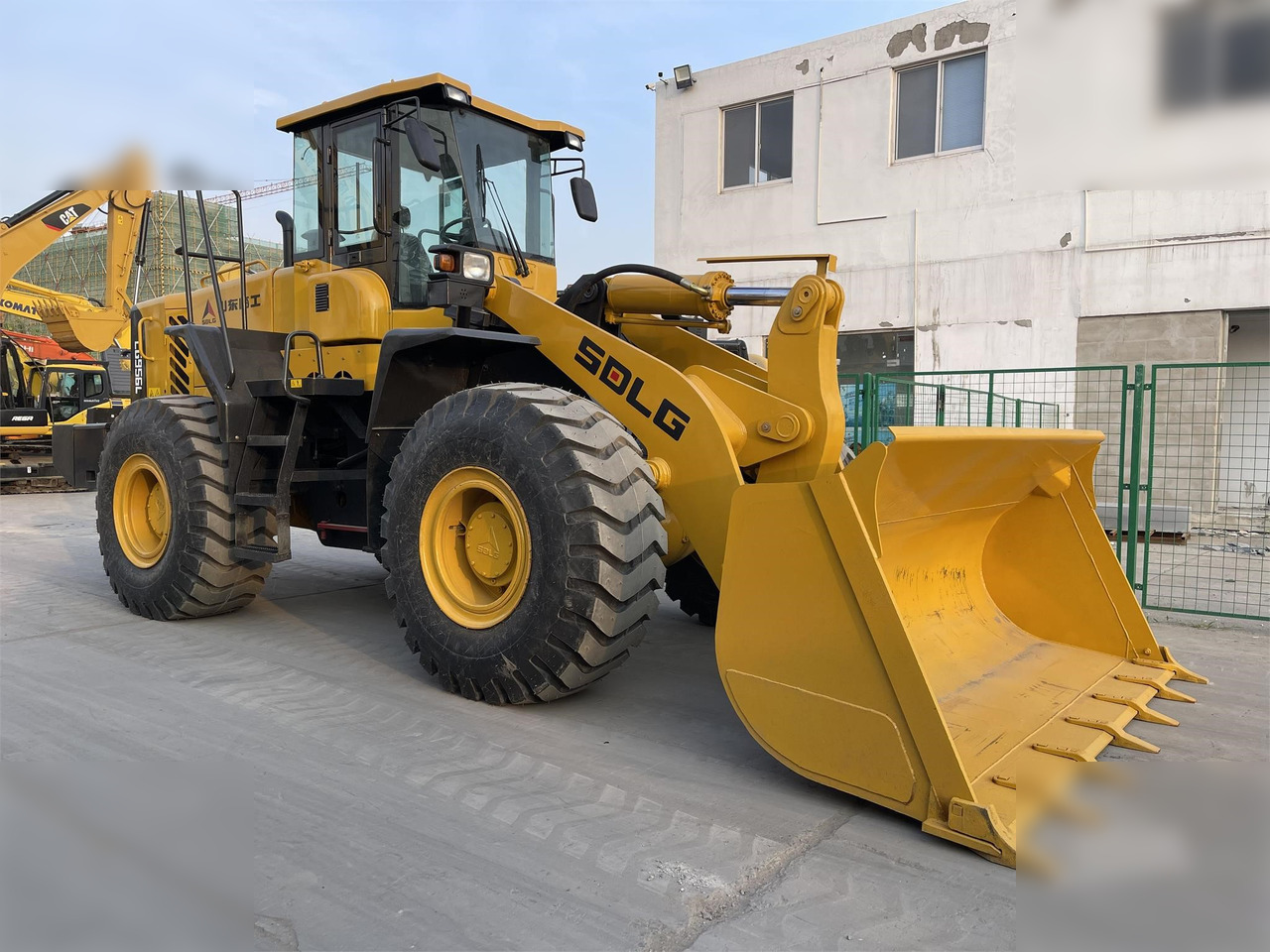 SDLG LG956L - Wheel loader: gambar 2 SDLG LG956L - Wheel loader: gambar 2