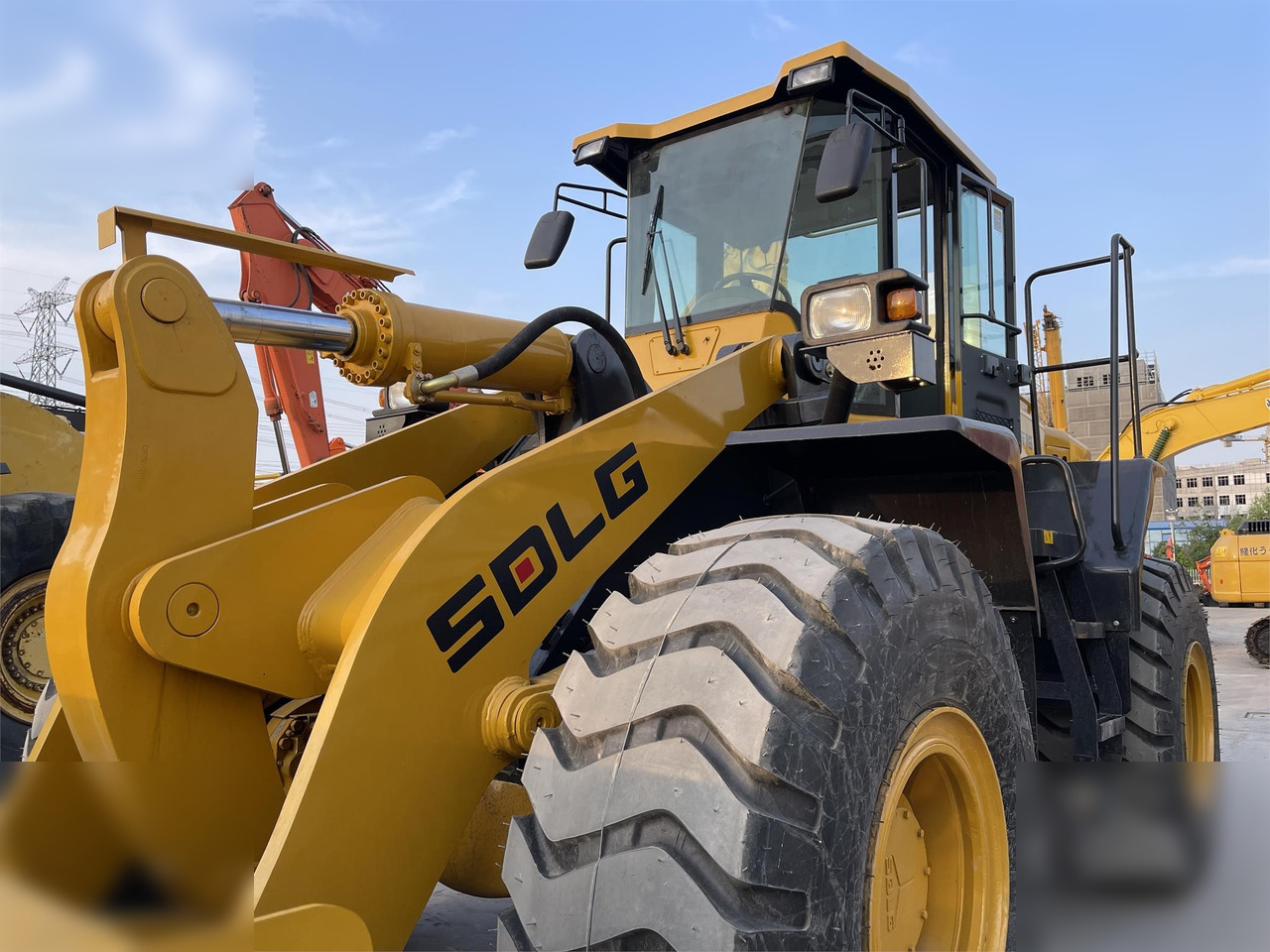 SDLG LG956L - Wheel loader: gambar 4 SDLG LG956L - Wheel loader: gambar 4