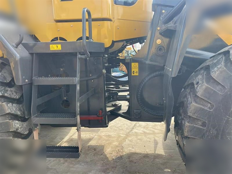 SDLG LG956L - Wheel loader: gambar 4 SDLG LG956L - Wheel loader: gambar 4