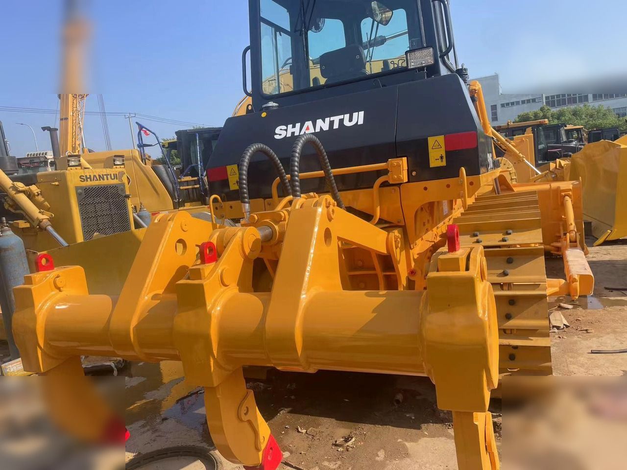 SHANTUI SD16 - Bulldozer: gambar 4 SHANTUI SD16 - Bulldozer: gambar 4
