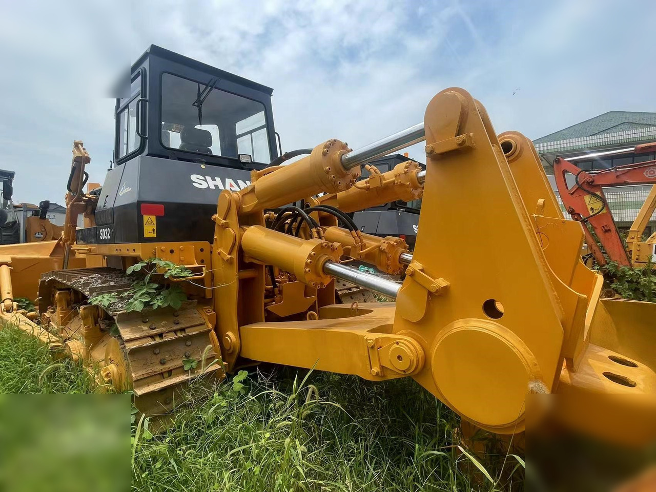 SHANTUI SD32 - Bulldozer: gambar 3 SHANTUI SD32 - Bulldozer: gambar 3